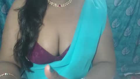 Snapshot of sophia_indian chatting on November 2025 06:46:01 AM Sophia Tamil online show from November 2025 06:46:01 AM