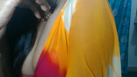 Snapshot of sophia_indian chatting on June 2026 05:34:02 PM Sophia Tamil online show from June 2026 05:34:02 PM