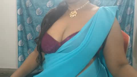 Snapshot of sophia_indian chatting on July 2026 03:53:02 AM Sophia Tamil online show from July 2026 03:53:02 AM