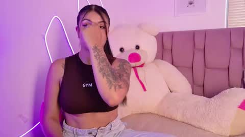 Sophia Carson online show from October 2025 09:09:02 PM