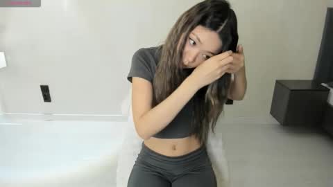 QUEEN OF SQUIRT online show from November 2025 08:52:01 PM