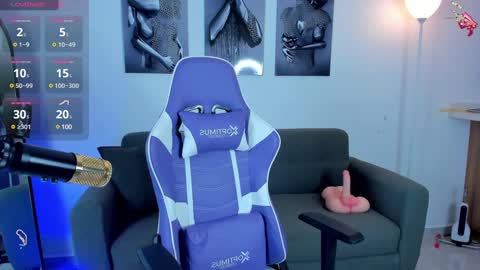 Sophia Wilians  online show from February 2025 08:09:02 PM