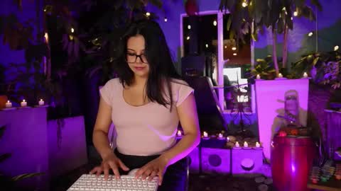 Snapshot of sophia_wilsonn_ chatting on October 2025 09:10:01 AM Sofi online show from October 2025 09:10:01 AM