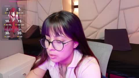 Sophi  online show from October 2025 02:47:01 PM