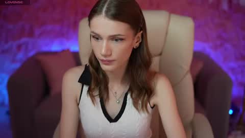 Snapshot of sophiaadream chatting on June 2026 06:04:02 AM Sophia online show from June 2026 06:04:02 AM