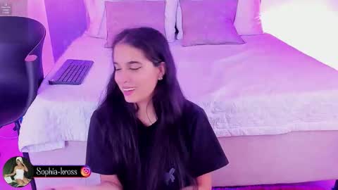 Snapshot of sophiakross chatting on November 2025 06:04:02 AM Sophia online show from November 2025 06:04:02 AM