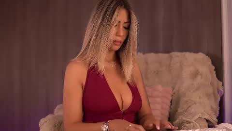 Snapshot of sophiapotts chatting on June 2026 03:02:01 AM Sophie online show from June 2026 03:02:01 AM