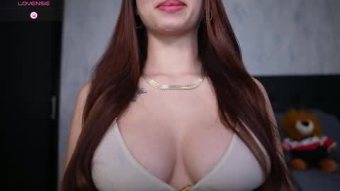 Snapshot of sophiaxv chatting on November 2025 01:19:01 AM Sophy online show from November 2025 01:19:01 AM