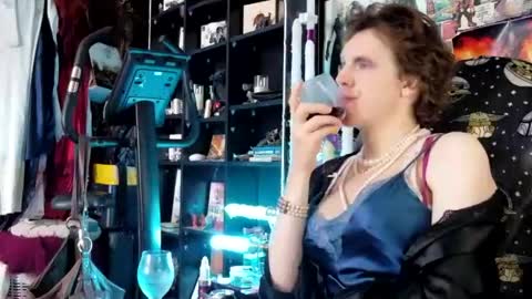 Sophie Satin1980 online show from June 2026 02:23:02 PM