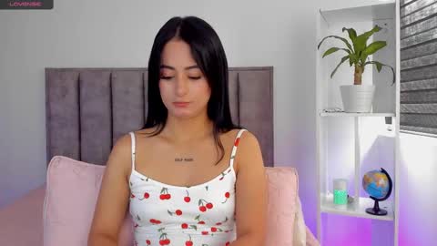  Sophie  online show from March 2025 07:32:01 PM