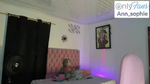 sophie doll online show from October 2025 05:26:02 PM