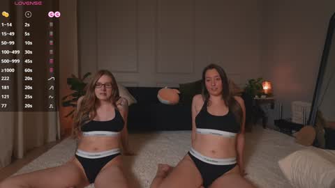 sophie_fennec online show from October 2025 11:43:01 PM