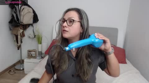 Sofa online show from December 2024 01:13:01 AM