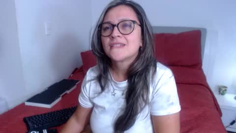 Sofa online show from March 2026 03:08:01 AM