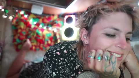 Snapshot of sophie_lovely chatting on February 2025 05:31:02 AM derpy derpington online show from February 2025 05:31:02 AM