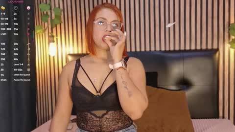 sophie_new25 online show from September 2025 12:18:01 PM