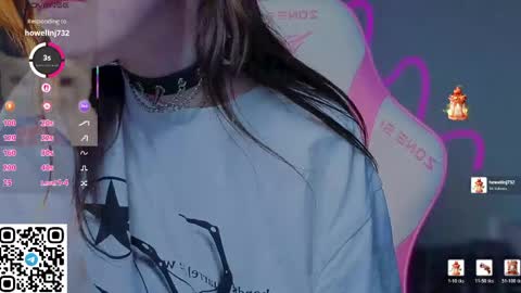 Snapshot of sophie_nomenal_ chatting on May 2026 05:20:01 PM sophie_nomenal_ online show from May 2026 05:20:01 PM
