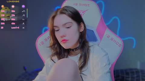 Snapshot of sophie_nomenal_ chatting on May 2026 11:23:04 PM sophie_nomenal_ online show from May 2026 11:23:04 PM