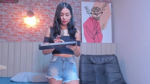 Sophie online show from January 2025 03:34:01 PM