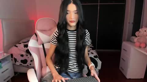   online show from May 2026 01:44:02 AM