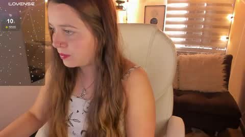 Sophie  online show from April 2026 01:45:02 PM