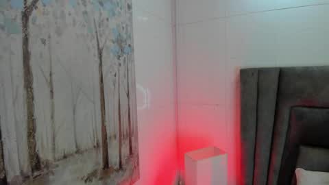 Sophie  online show from February 2025 11:31:02 AM