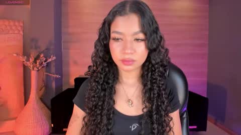 Sophie Houston online show from October 2025 04:13:01 AM