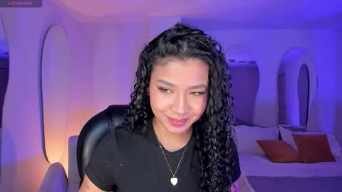 Sophie Houston online show from October 2025 04:07:02 AM