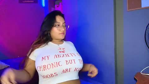 sophiejuicy_ online show from October 2025 02:12:01 AM