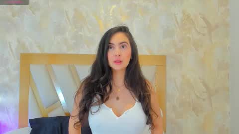 Sophie online show from November 2025 01:33:02 PM