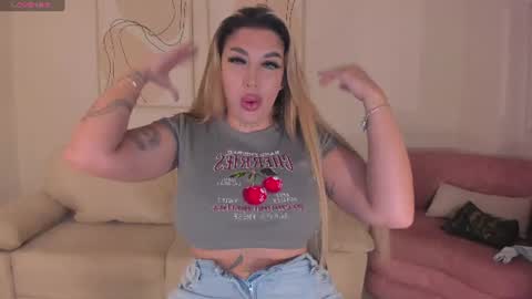 Snapshot of sophiepalmerx chatting on July 2026 08:00:01 PM Sophie Palmer online show from July 2026 08:00:01 PM