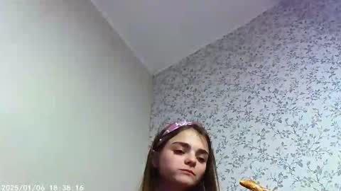 Sophie and my bestie Mandy    online show from January 2025 08:21:01 PM