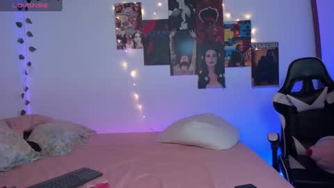 Sophie online show from January 2025 11:38:02 AM