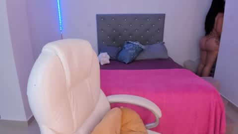 Sophy Bunny online show from April 2026 08:50:01 PM