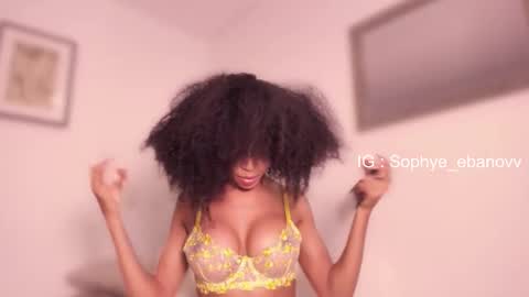 SEE U HERE OF  online show from February 2026 01:02:01 AM