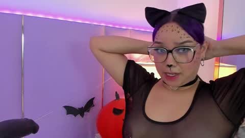 Sophy online show from October 2025 12:06:01 PM