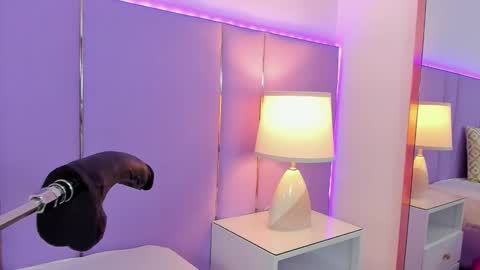 Sophy online show from November 2025 11:57:02 AM