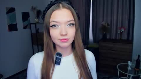 Emilia  You can call me Emmy online show from November 2025 10:16:02 AM