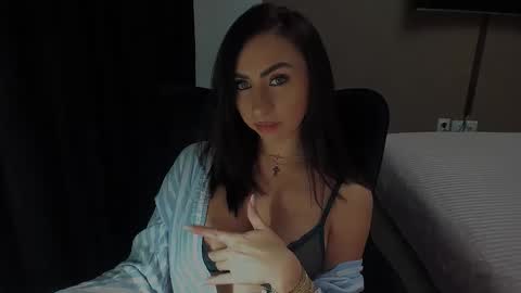 Soraya online show from November 2025 12:42:01 AM