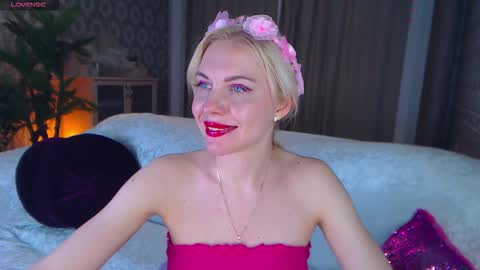 Lisa online show from December 2025 07:02:02 AM