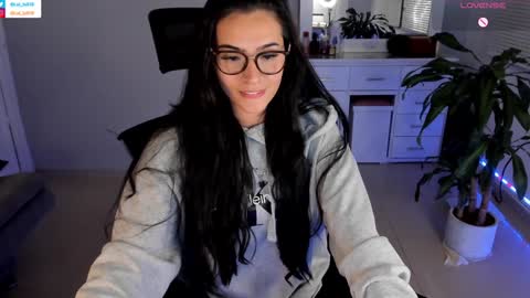 Snapshot of soyabby_ chatting on January 2025 12:43:02 AM Luisa online show from January 2025 12:43:02 AM
