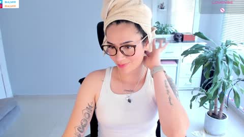 Snapshot of soyabby_ chatting on January 2025 07:25:01 PM Luisa online show from January 2025 07:25:01 PM