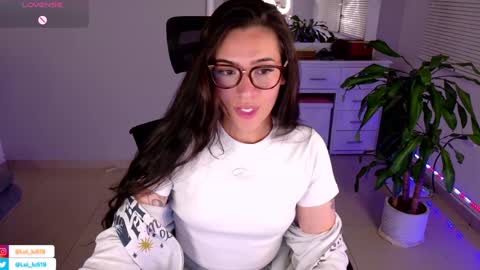 Snapshot of soyabby_ chatting on January 2025 12:43:02 AM Luisa online show from January 2025 12:43:02 AM