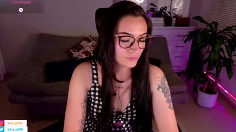 Snapshot of soyabby_ chatting on February 2025 12:08:02 AM Luisa online show from February 2025 12:08:02 AM
