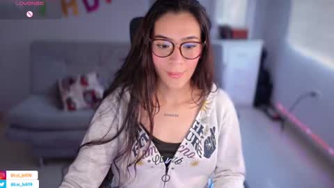 Snapshot of soyabby_ chatting on March 2025 09:36:02 PM Luisa online show from March 2025 09:36:02 PM