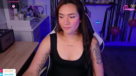 Luisa    online show from March 2026 11:20:02 PM