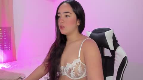 Instagram Soyamandaa  1 online show from October 2025 11:01:02 PM