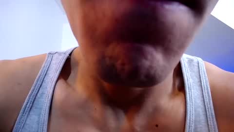 Snapshot of soyraydimarco_ chatting on December 2024 03:37:02 PM RayDimarco independent model online show from December 2024 03:37:02 PM