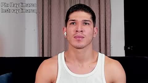 Snapshot of soyraydimarco_ chatting on October 2025 10:30:01 PM RayDimarco independent model online show from October 2025 10:30:01 PM