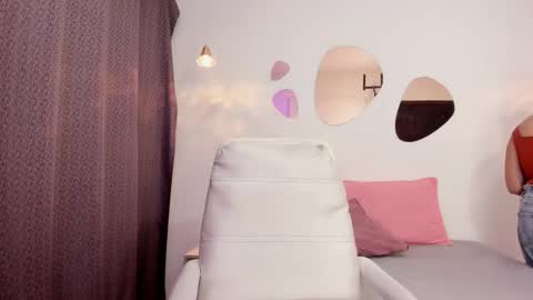 Sami Diaz   online show from October 2025 07:25:02 PM